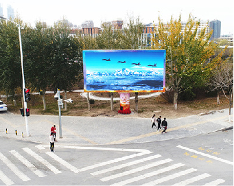 施甸户外大屏广告投放要点。